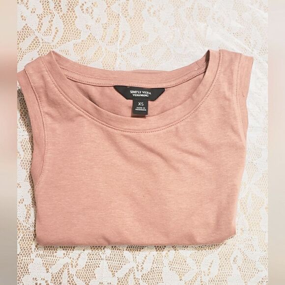 Vera Wang Sleeveless Top  - Picture 6 of 7